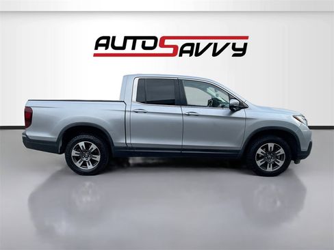 Used 2017 Honda Ridgeline RTL-T image 8