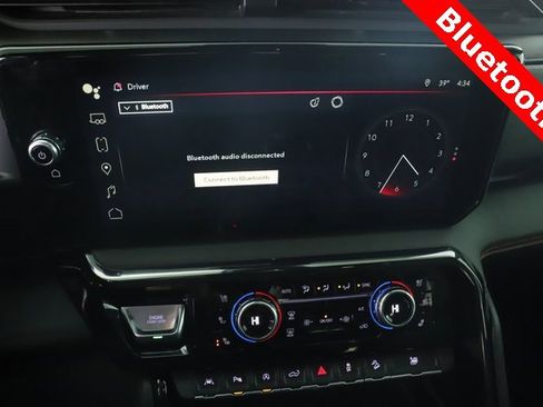 Used 2022 GMC Sierra 1500 AT4 w/ AT4 Premium Package image 5