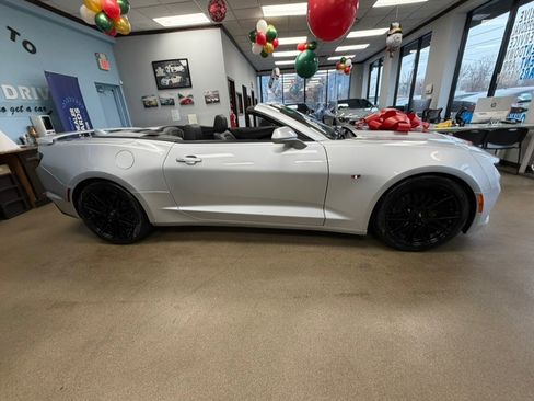 Used 2019 Chevrolet Camaro SS image 10