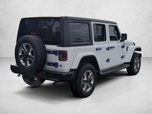 Used 2020 Jeep Wrangler Unlimited Sahara image 5
