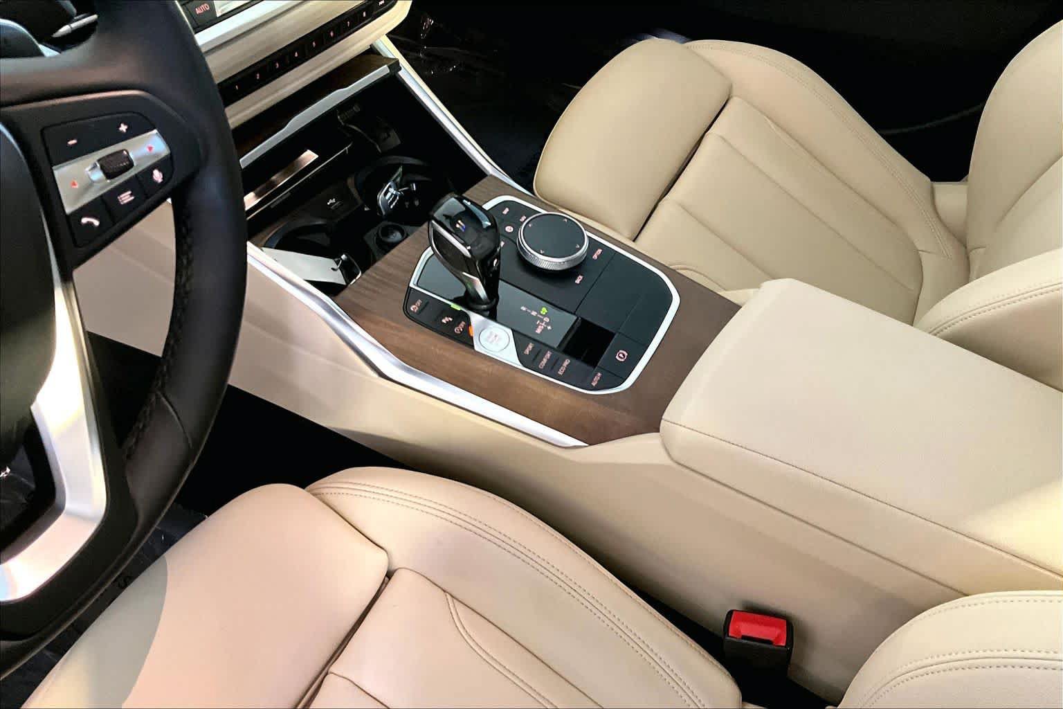 Used 2020 BMW 330i xDrive Sedan w/ Convenience Package AWD/4WD image 17