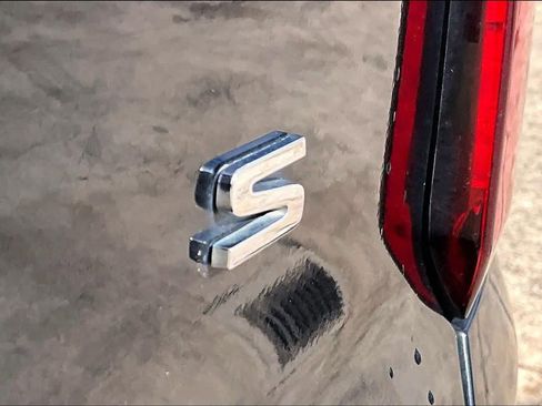 Used 2021 Kia Sorento S w/ Panoramic Sunroof Package image 9