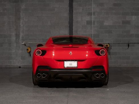 Used 2019 Ferrari Portofino image 4