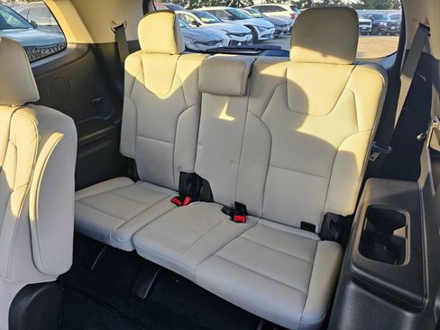 New 2025 Kia Telluride EX image 24