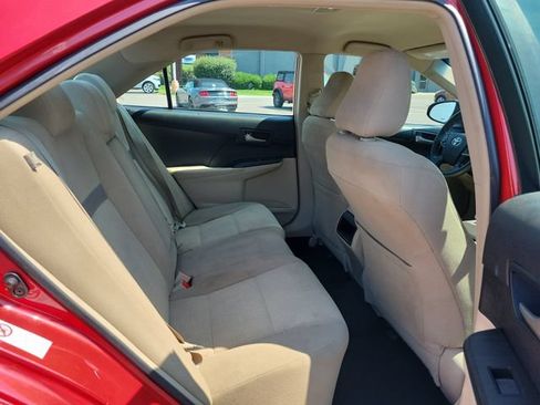 Used 2013 Toyota Camry LE FWD image 24