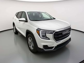 Used 2024 GMC Terrain SLE video 1