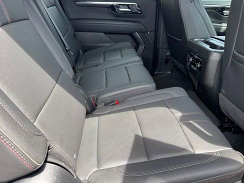 Used 2025 Chevrolet Suburban RST AWD/4WD image 12