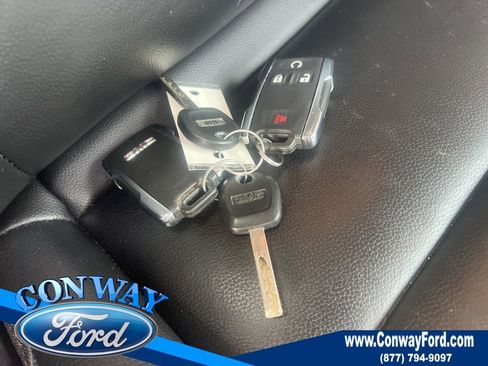 Used 2022 GMC Canyon AT4 w/ Driver Alert Package image 36