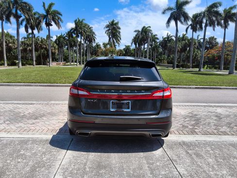 Used 2018 Lincoln MKX Reserve FWD image 18