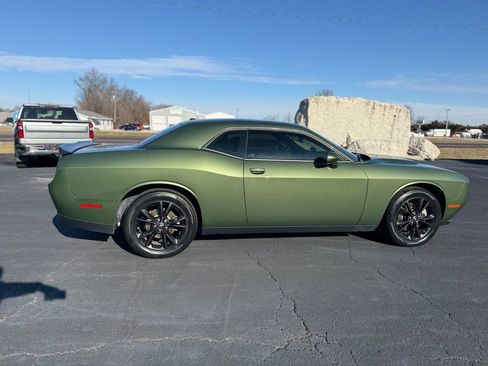 Used 2022 Dodge Challenger SXT w/ Blacktop Package image 31