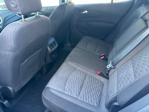 Used 2019 Chevrolet Equinox LT FWD image 11