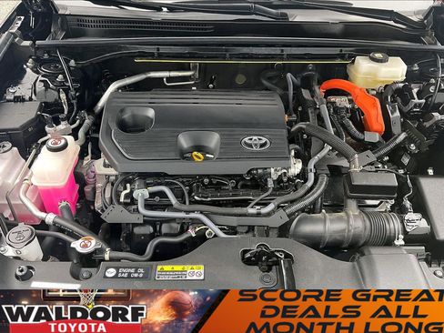 Used 2025 Toyota Crown XLE image 13