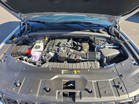 New 2025 Jeep Grand Cherokee Limited w/ Black Appearance Package image 9