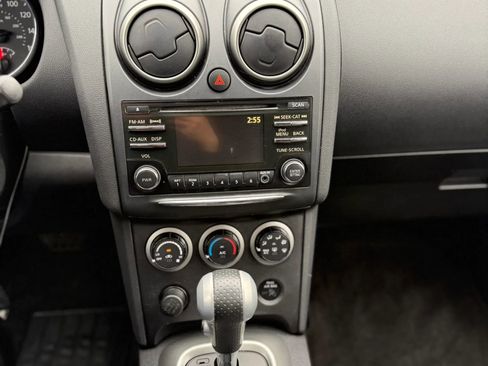 Used 2012 Nissan Rogue SV image 18