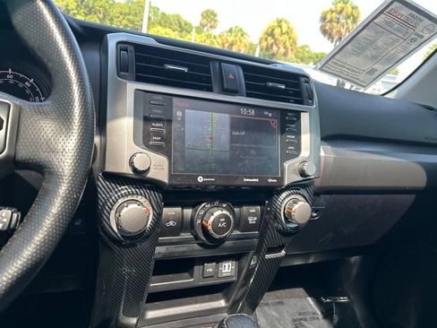 Used 2024 Toyota 4Runner SR5 Premium w/ Moonroof Package AWD/4WD image 25