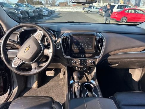 Used 2021 Chevrolet Traverse High Country image 16