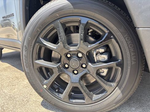 New 2026 Jeep Compass Latitude AWD/4WD image 8