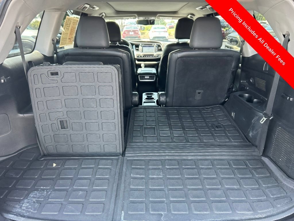 Used 2015 Toyota Highlander Limited Platinum FWD image 18