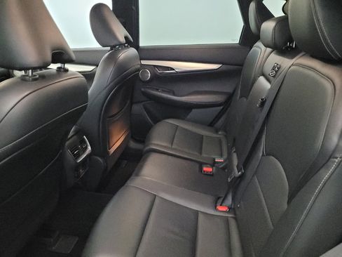 Used 2019 INFINITI QX50 Essential w/ Premium Heat Package AWD/4WD image 18