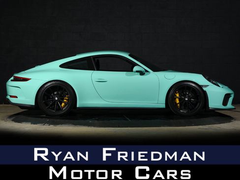 Used 2018 Porsche 911 GT3 RWD image 1