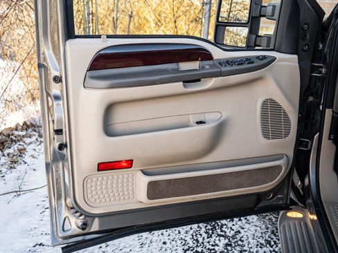 Used 2003 Ford Excursion Limited image 16