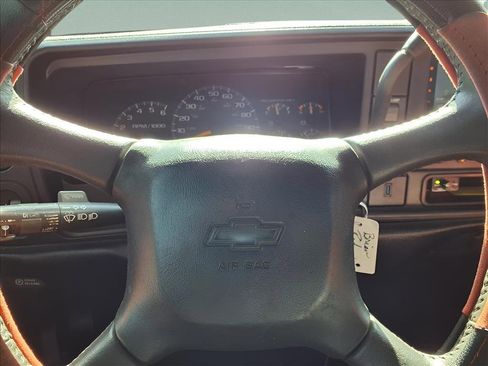 Used 1998 GMC Sierra 1500 SL w/ Regional Marketing Option Pkg image 16