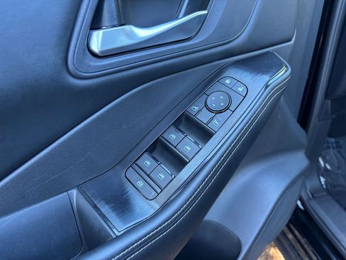 Used 2025 Nissan Rogue SV image 18