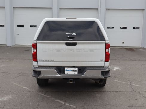 Used 2021 Chevrolet Silverado 2500 LT w/ Z71 Off-Road Package image 9