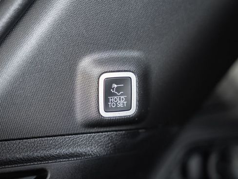 New 2025 Jeep Grand Cherokee Overland image 11