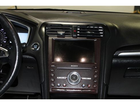 Used 2020 Ford Fusion Titanium image 16