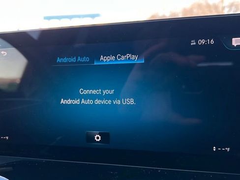 Used 2023 Mercedes-Benz EQB 300 4MATIC w/ Exclusive Package image 29