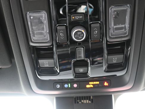 New 2026 Chevrolet Tahoe Premier w/ Sun And Tow Package AWD/4WD image 34