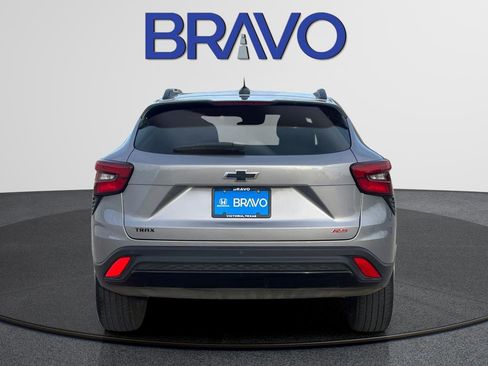 Used 2025 Chevrolet Trax RS w/ Driver Confidence Package image 8