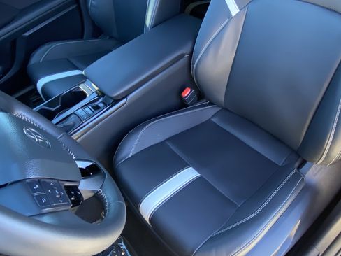 Certified 2025 Toyota Camry SE image 27