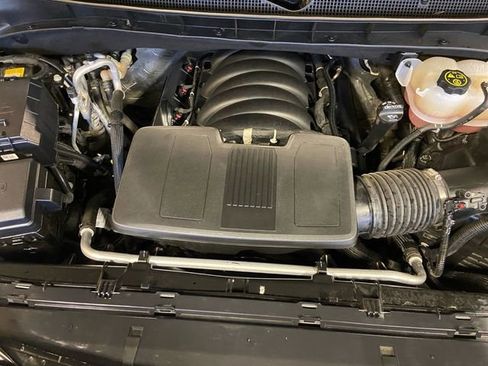 Used 2023 Chevrolet Tahoe Z71 w/ Z71 Off-Road Package image 29