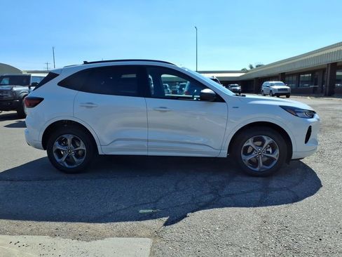 Used 2024 Ford Escape ST-Line w/ Tech Pack #1 AWD/4WD image 6