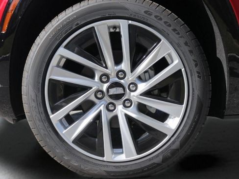 New 2026 Cadillac Vistiq Luxury w/ LPO, Floor Liner Package image 28