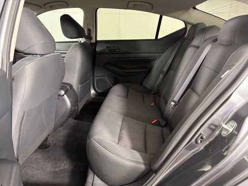 Used 2024 Nissan Altima 2.5 SV image 32