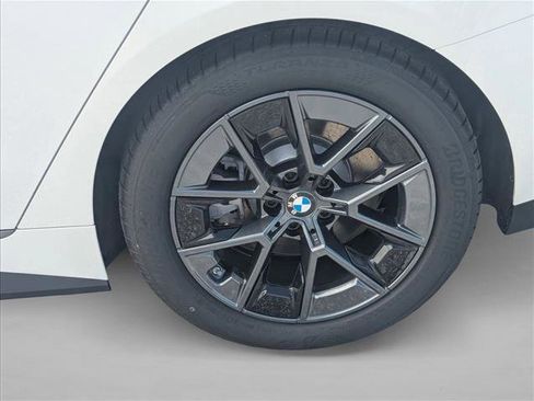 New 2026 BMW i4 xDrive40i AWD/4WD image 9