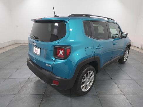 Used 2022 Jeep Renegade Latitude w/ Convenience Group image 5