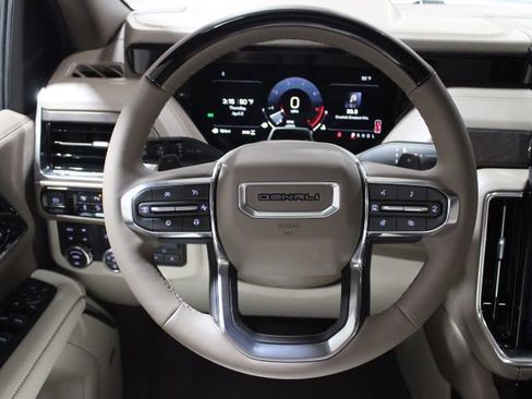 New 2026 GMC Yukon Denali w/ Denali Reserve Package AWD/4WD image 37