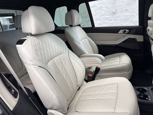 New 2026 BMW X7 xDrive40i w/ M Sport Package image 50