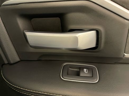 Used 2024 RAM 2500 Big Horn w/ Bed Utility Group image 35