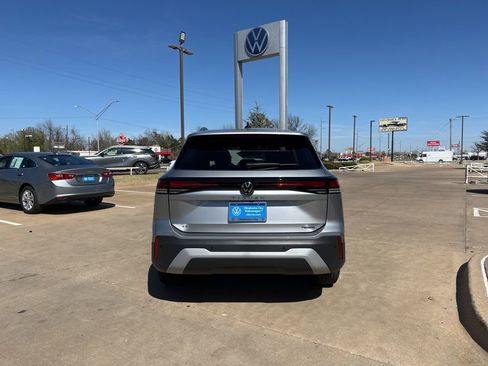 New 2026 Volkswagen Tiguan SE AWD/4WD image 6