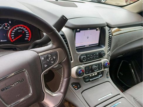 Used 2016 GMC Yukon Denali w/ Open Road Package RWD image 23