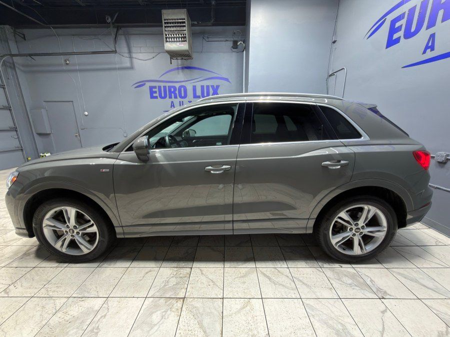 Used 2023 Audi Q3 2.0T Premium w/ Convenience Package AWD/4WD image 9