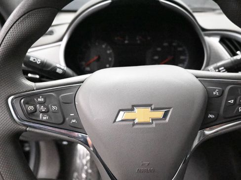 Used 2024 Chevrolet Malibu LT FWD image 16