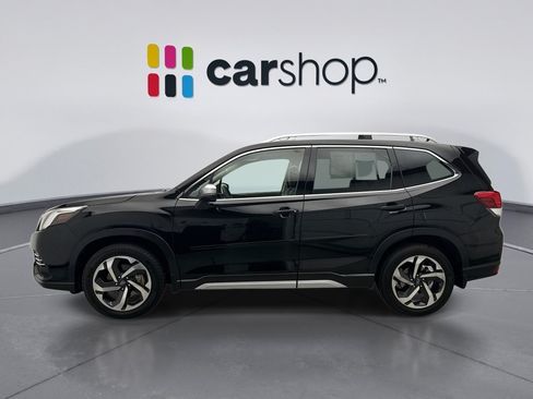 Used 2022 Subaru Forester Touring AWD/4WD image 2