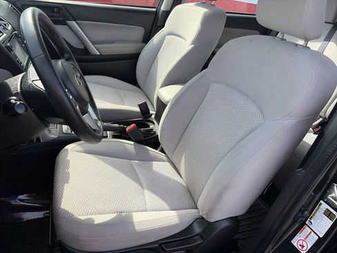 Used 2017 Subaru Forester 2.5i w/ Popular Package #2A AWD/4WD image 35