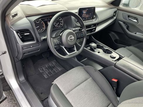 Used 2022 Nissan Rogue SV image 13